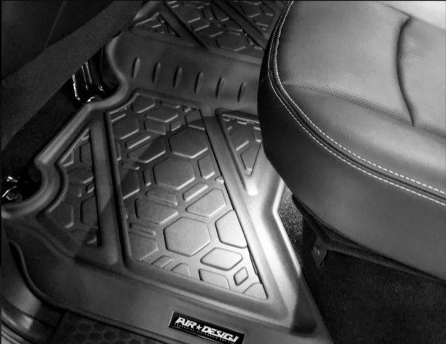 Juego de tapetes para RAM 1500 Classic DS/DJ 2010-2024