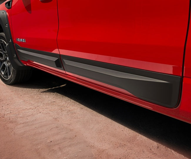 Juego de molduras laterales para puertas RAM 1500 DT Crew Cab 2019-2025